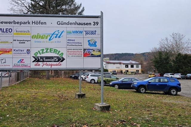 In Gndenhausen sollen in einer Lagerhalle Altkleider angenommen, aber nicht verkauft werden drfen