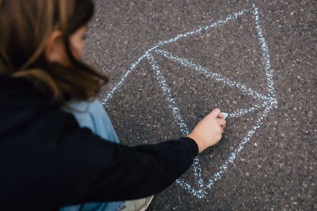 Wenn Bauen so kinderleicht wre ...  | Foto: Tobias Seifert