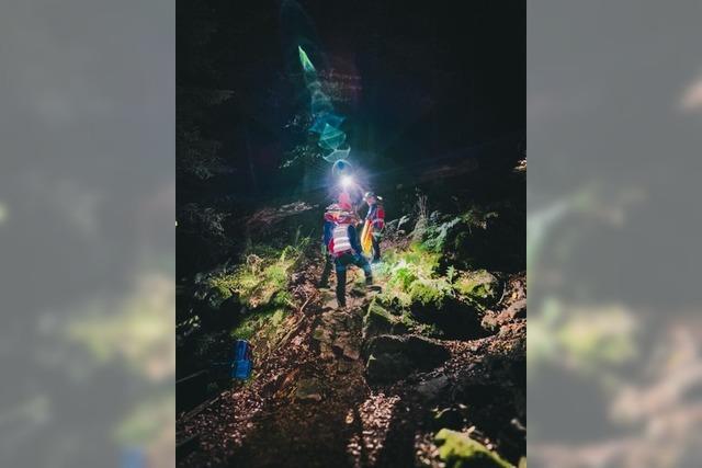 Wanderin kommt bei Zweribachfllen vom Weg  ab – und wird mit Unterkhlungen gerettet