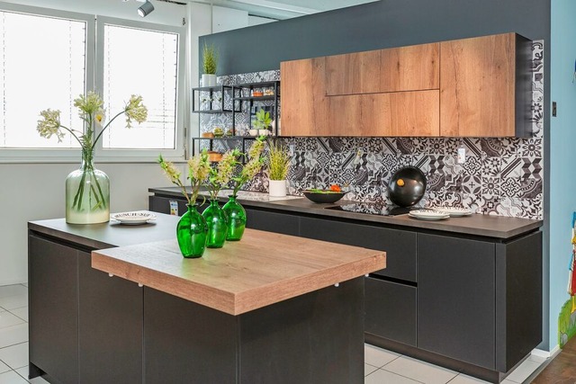 Eine von rund 30 Ausstellungskchen bei Gans &amp; Gar Kchenwelt  | Foto: Gans & Gar