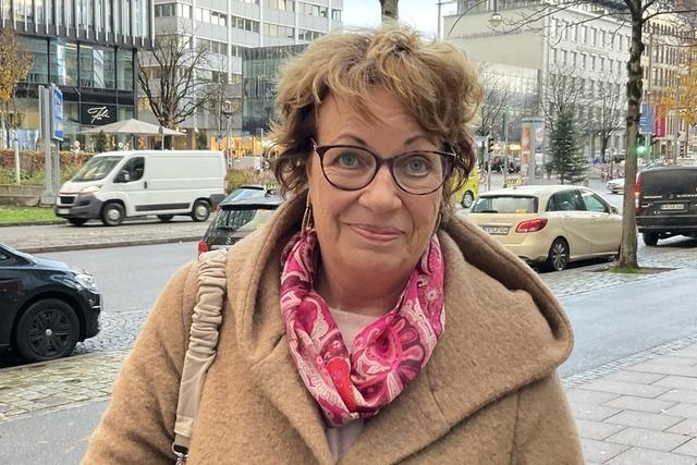 "Ich morde relativ harmlos": Ute Wehrle liest in Bad Krozingen aus ihrem neuen Freiburg-Krimi