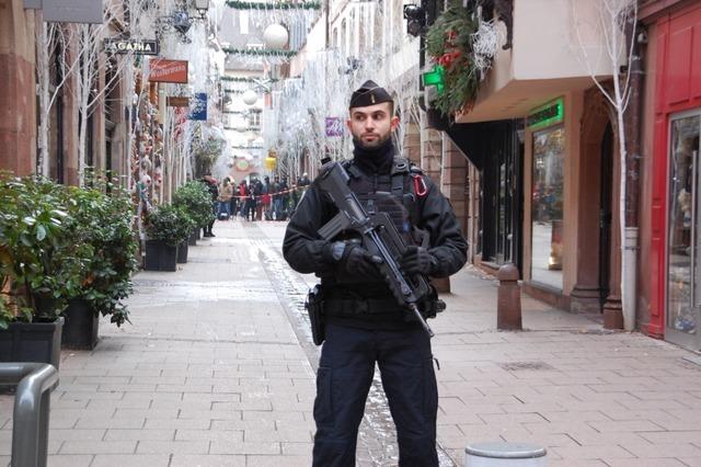 Wie in Straburg der Weihnachtsmarkt gesichert wird