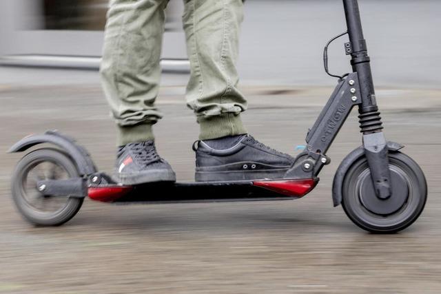 E-Scooter sollen raus aus der Rheinfeldener Fugngerzone