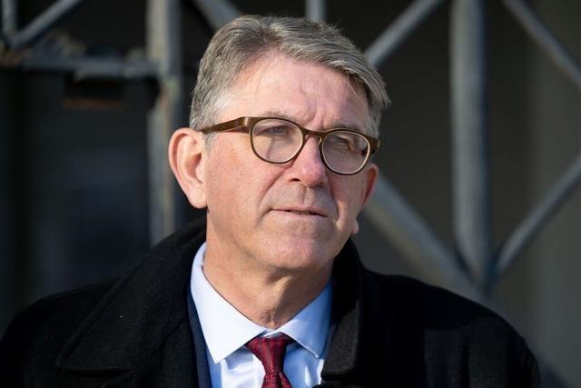 Kulturminister Weimer trennt sich vorlufig von Verlagsanteilen