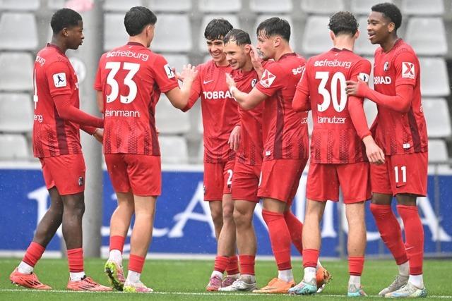 SC Freiburg II erwartet  Spitzenreiter SGV Freiberg, Bahlinger SC gastiert in Offenbach