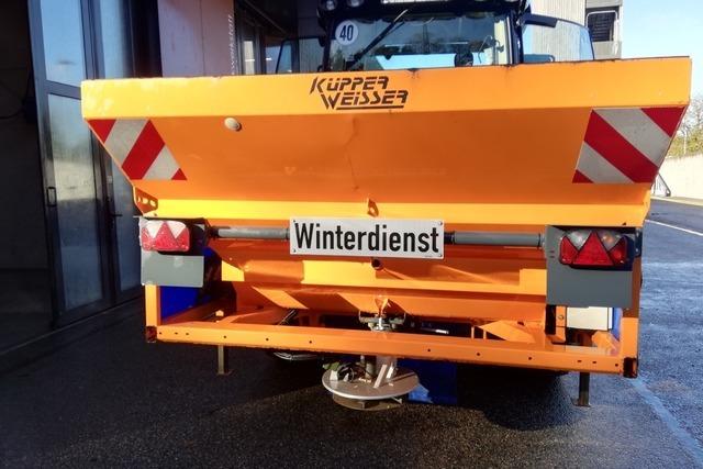 Neun Fahrzeuge, 35 Mitarbeiter und Tonnen von Salz   stehen fr den Winterdienst in Weil bereit