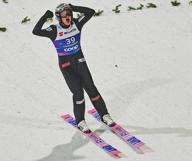 Mit unerlaubten Anzgen zum Erfolg in ...er Skisprung-WM im Mrz dieses Jahres.  | Foto: IMAGO/GEPA pictures/Thomas Bachun