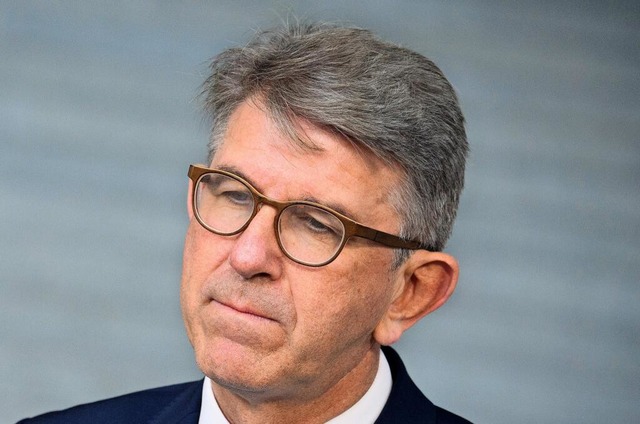 Sieht sich zu Unrecht verdchtigt: Kulturstaatsminister Wolfram Weimer.  | Foto: Bernd v. Jutrczenka/dpa