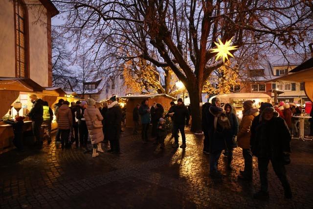 Lichterglanz und Kunsthandwerk bietet der Weihnachtsmarkt in Weil am Rhein