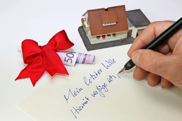 Dass der Ehegatte  &#8222;automatisch&...ird, ist eine trgerische Vorstellung.  | Foto: Fotolia.com/Jeanette Dietl