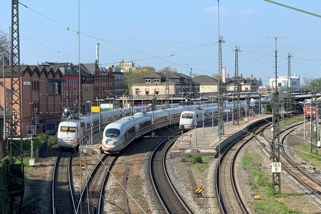 Politik und Wirtschaft der Ortenau protestieren bei der Bahn gegen Wegfall von Fernverkehrshalten