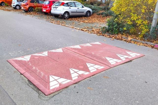 In Weil am Rhein sollen Berliner Kissen den Verkehr in einem Wohngebiet bremsen