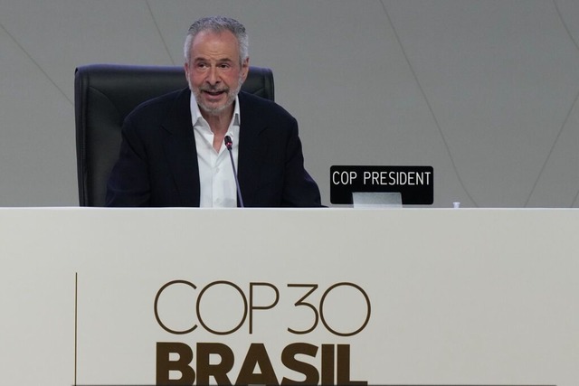 Andr Corra do Lago, Prsident der CO...rsitzung auf dem UN-Klimagipfel COP30.  | Foto: Fernando Llano (dpa)