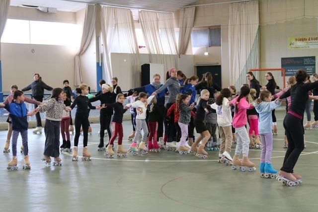 RSC Weil erschafft ein magisches Mrchen auf Rollen: Tausende Pailletten, viele Blumen und Gemeinschaft