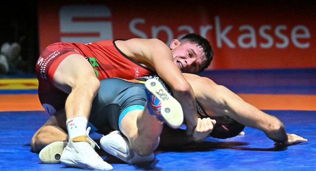 Holte durch einen technischen berlege...ie RKG Freiburg: Mihail Lapp (in Rot).  | Foto: Achim Keller