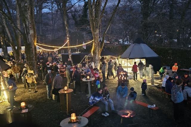 "Schlssle in Flammen" begeistert Familien auf Burgruine Werrach in Wehr