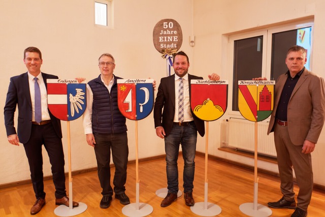 Gemeinsames Bekenntnis zur Gesamtstadt... Hgle und Holger Baptist (von links).  | Foto: Ruth Seitz