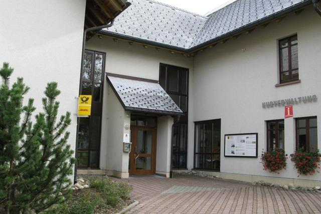 Einbrecher klauen Briefmarken im Bernauer Rathaus heim