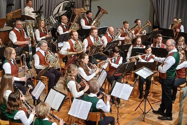 Musikverein Rtenbach gibt Jahreskonzert unter dem Motto Naturgewalten