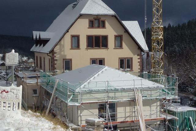 Der Anbau ans Eisenbacher Rathaus nimmt Gestalt an