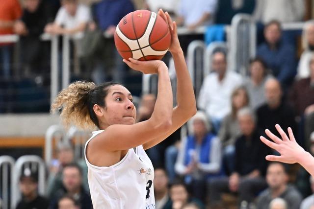 Die Basketballerinnen des USC Freiburg geben alles,  unterliegen Saarlouis aber mit 67:85
