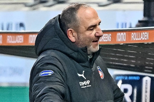 „Im negativen Sinne überrascht“: Heidenheim-Trainer Frank Schmidt. | Foto: Harry Langer/dpa „Im negativen Sinne überrascht“: Heidenheim-Trainer Frank Schmidt. | Foto: Harry Langer/dpa