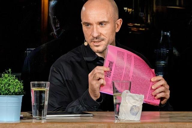 Fotos: Freiburgs neuer Theaterintendant Felix Rothenhusler stellt sich im BZ-Podcast-Talk vor