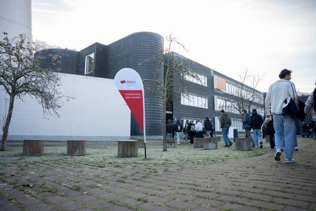 Rund 700 Besucher beim DHBW-Infotag – auch duale Partner waren dabei