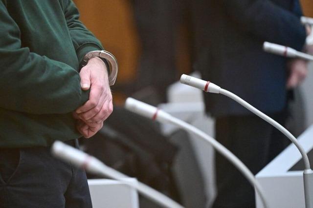 Mutmaliche Helferin der Terrorzelle "Gruppe S." steht in Stuttgart vor Gericht