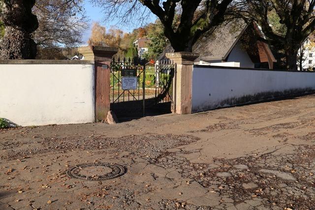 Anwohner mssen fr Erschlieung des Friedhofwegs in Hauingen mitbezahlen: "So leid es mir auch tut"