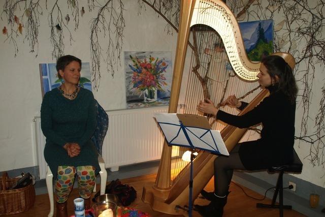 Dorle Harrison und Eva Zimmer laden in Urberg zu einer einzigartigen Klangreise