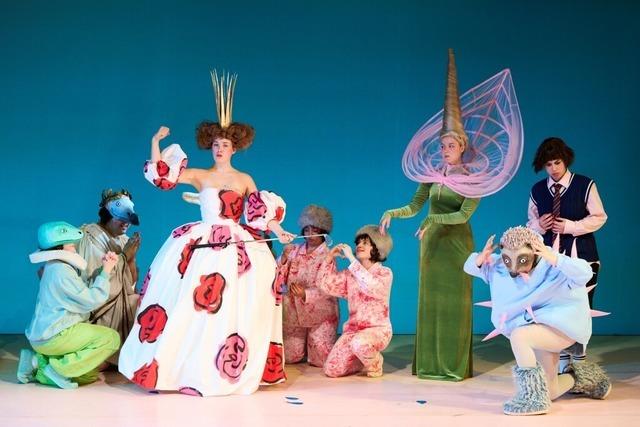 Im "Wunderland" sind die Regeln auer Rand und Band – Das Weihnachtsstck am Theater Basel
