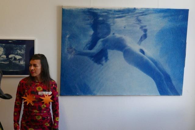 Bild von nackter Frau wird aus VHS-Ausstellung in Freiburg entfernt – Knstlerin sieht darin Zensur