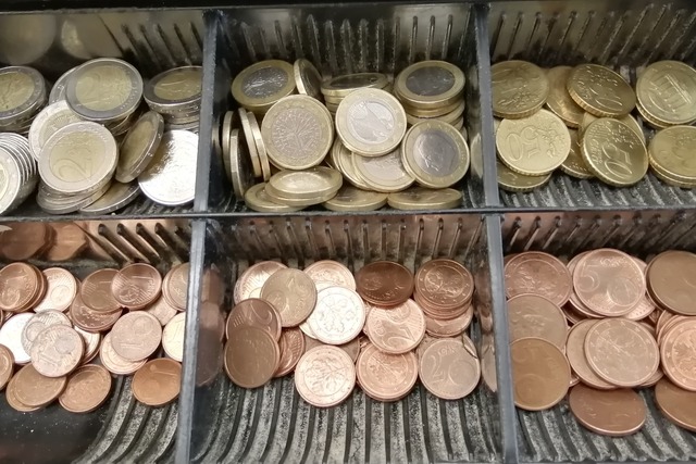 Ein Unbekannter wollte am 24. November...ckereifiliale berfallen (Symbolfoto).  | Foto: Sylvia Sredniawa