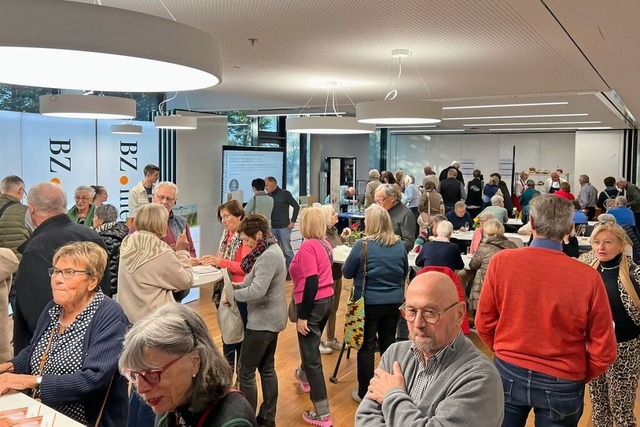 Ins Gesprch kam man im Cateringbereic... sowie herzhaften und sen Backwaren.  | Foto: Daniel Stockmar