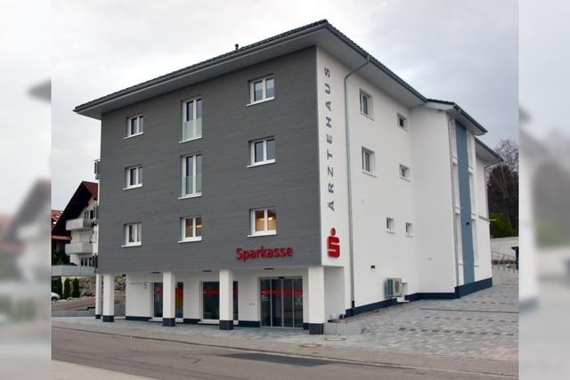 Beim neuen rztehaus in Hchenschwand erfolgten sowohl die Genehmigung als auch der Bau in Rekordzeit