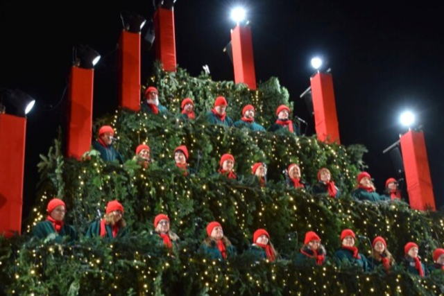Singender Weihnachtsbaum in Waldkirch startet am 5. Dezember