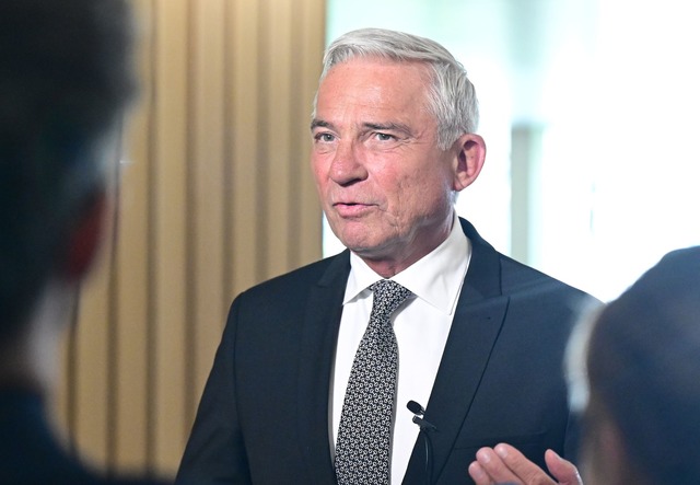 Aus Sicht von Innenminister Thomas Str...enabwehr gut aufgestellt. (Archivbild)  | Foto: Bernd Wei&szlig;brod/dpa