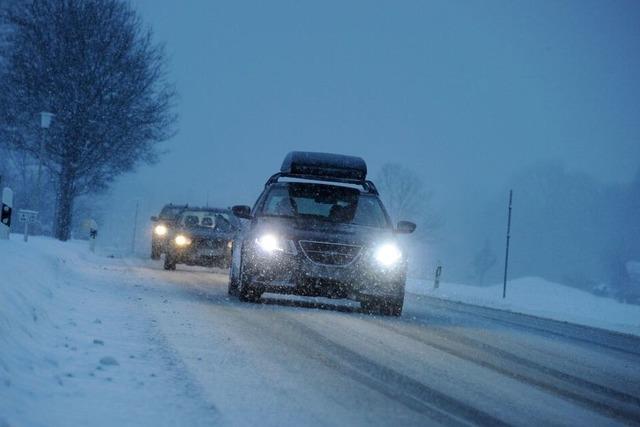 Winterglatte Straen sorgen im Hochschwarzwald fr mehrere Unflle