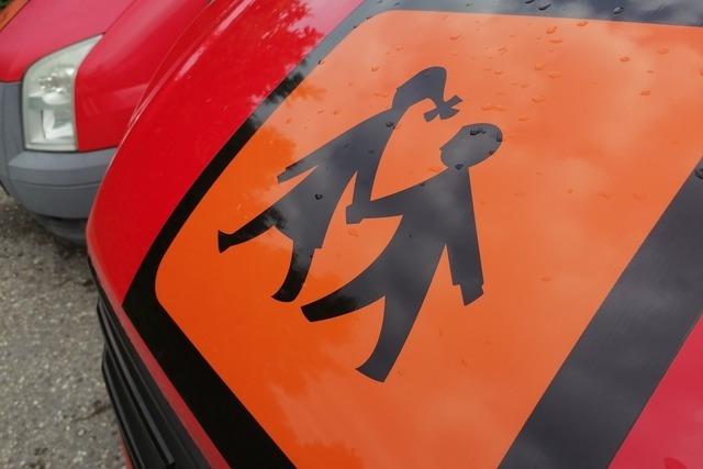 Schulbus muss abrupt bremsen – 66 Schler in March leicht verletzt