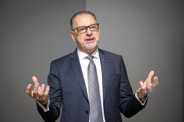 Esa-Chef Josef Aschbacher geht optimistisch in die Verhandlungen.  | Foto: Sina Schuldt/dpa