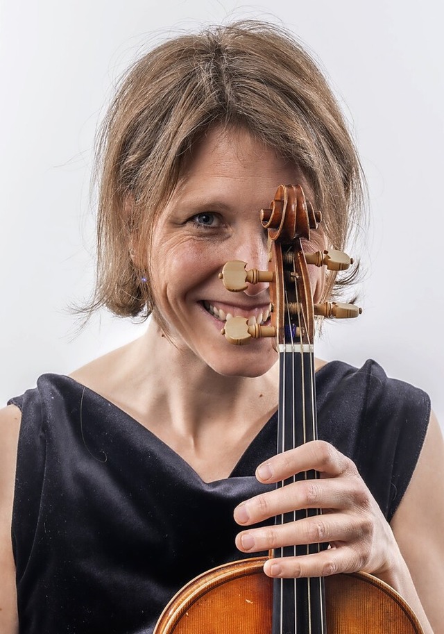 Spielt und unterrichtet Geige und Bratsche: Profimusikerin Julia Beller  | Foto: privat