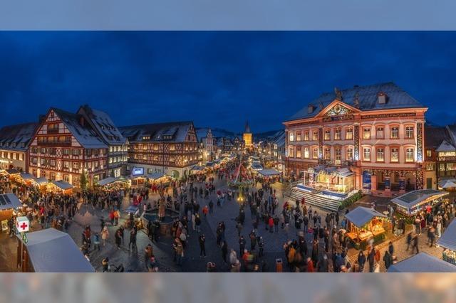 Gengenbach erffnet hausgroen Adventskalender und Weihnachtsmarkt mit mehr als 60 Stnden
