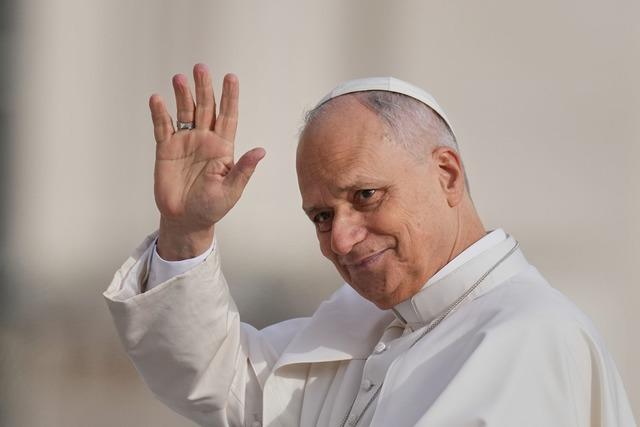 Papst Leo XIV. für erste Auslandsreise in Türkei gelandet