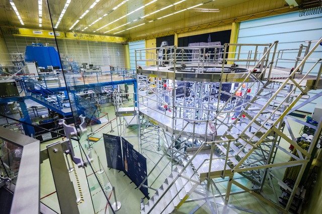 Aus Deutschland kommen Teile f&uuml;r die Mondmissionen. (Archivbild)  | Foto: Sina Schuldt/dpa