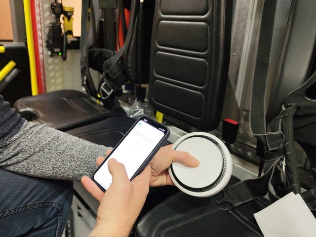 Rauchwarnmelder, die ber ein speziell...heinhausen fr mehr Sicherheit sorgen.  | Foto: Andreas Lang/ Feuerwehr Rheinhausen