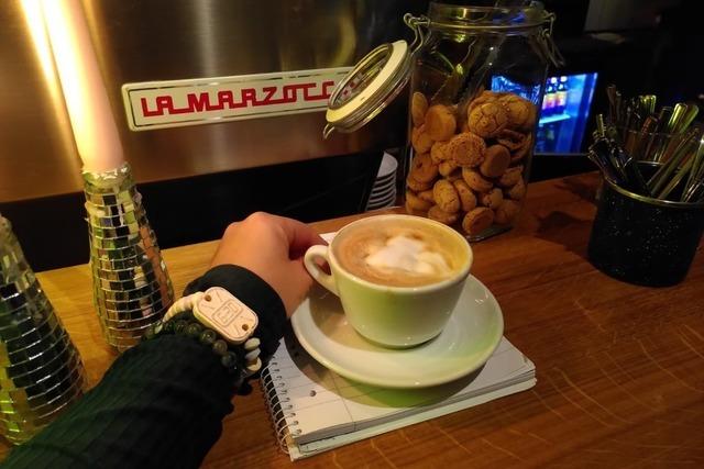 Selbstversuch: Ich tanze auf der Morgenparty im Freiburger Caf Fino