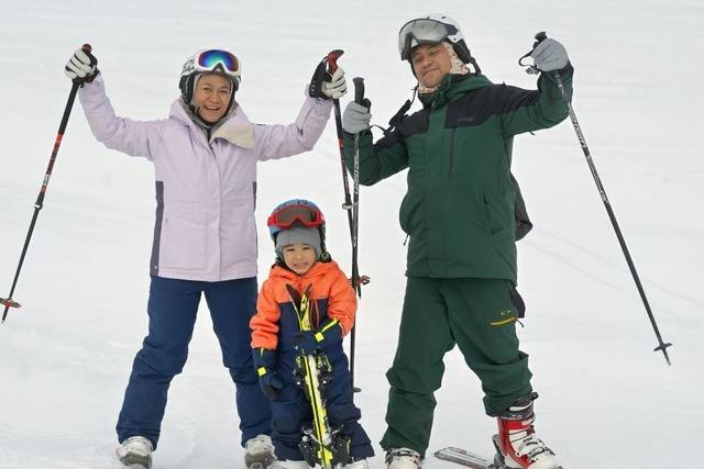 Vor der offiziellen Erffnung starten die ersten Wintersportler am Feldberg in die Saison