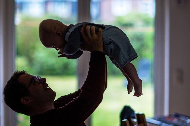 Kindheit bis Alter - Gehirnstruktur durchluft fnf Phasen