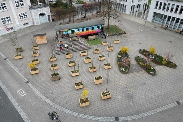 Fernwrmeausbau: Stadt Lahr schafft 25 zustzliche Parkpltze auf dem Rathausplatz